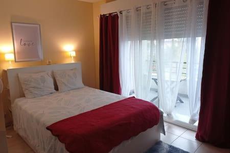 Studio Sur La Plage Des Dagueys Libourne Exterior foto